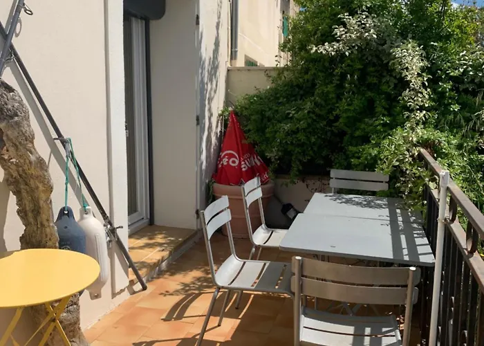 Maison Face Aux Remparts